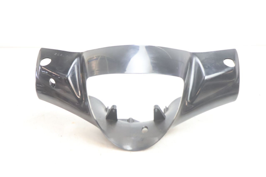 photo de COUVRE GUIDON AVANT PIAGGIO LIBERTY 125 (1998 - 2008) - Détail de la pièce