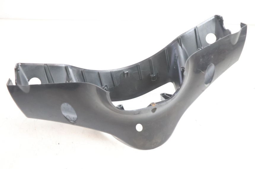 photo de COUVRE GUIDON AVANT PIAGGIO LIBERTY 125 (1998 - 2008) - Points de fixation