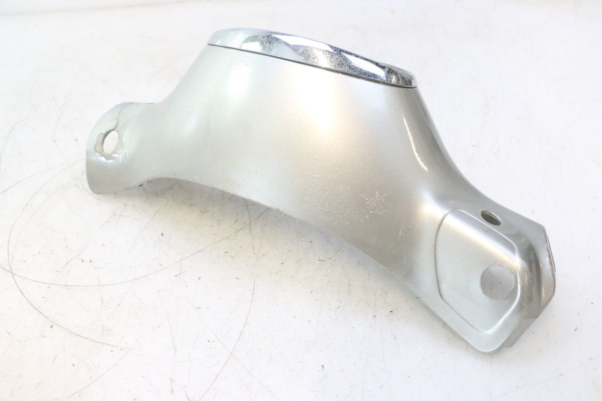 photo de COUVRE GUIDON AVANT PIAGGIO LIBERTY 50 (1998 - 2003) - Vue rapprochée