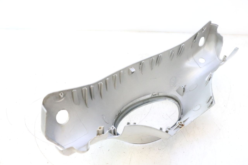 photo de COUVRE GUIDON AVANT PIAGGIO LIBERTY 50 (1998 - 2003) - Points de fixation