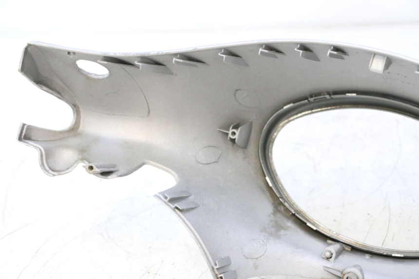 photo de COUVRE GUIDON AVANT PIAGGIO LIBERTY 50 (1998 - 2003) - Pièce contrôlée
