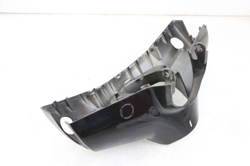 photo de COUVRE GUIDON AVANT KYMCO LIKE 125 (2009 - 2016) - Détails caractéristiques