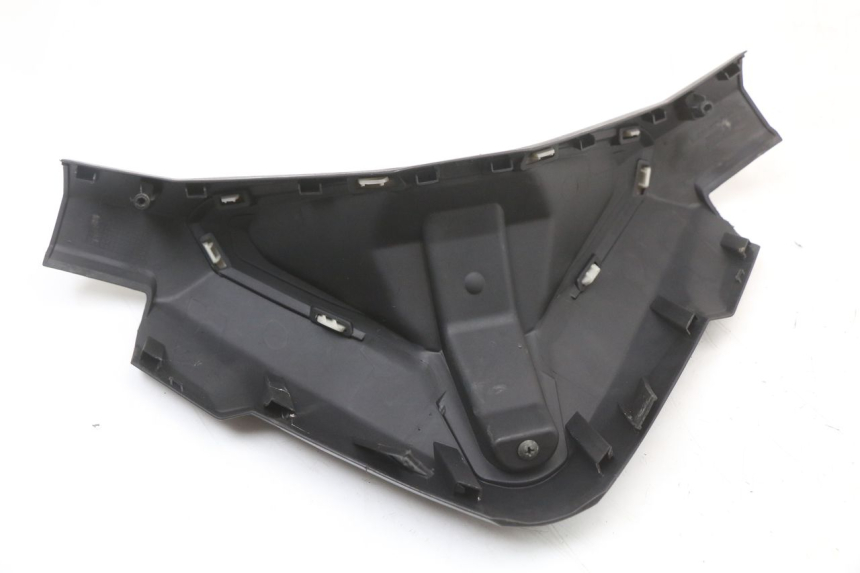 photo de COUVRE GUIDON AVANT LONGJIA EASY MAX 125 (2020 - 2024)