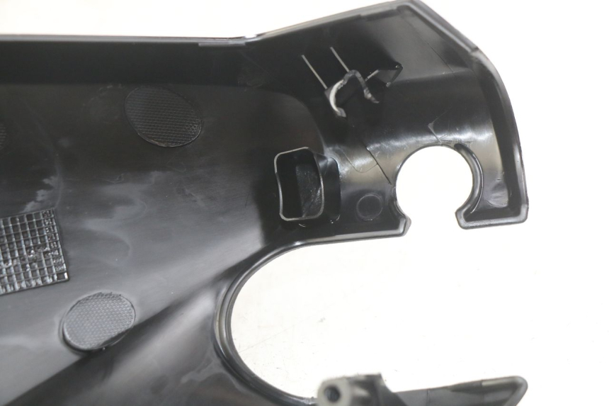 photo de COUVRE GUIDON AVANT MBK SKYCRUISER 125 (2010 - 2013)