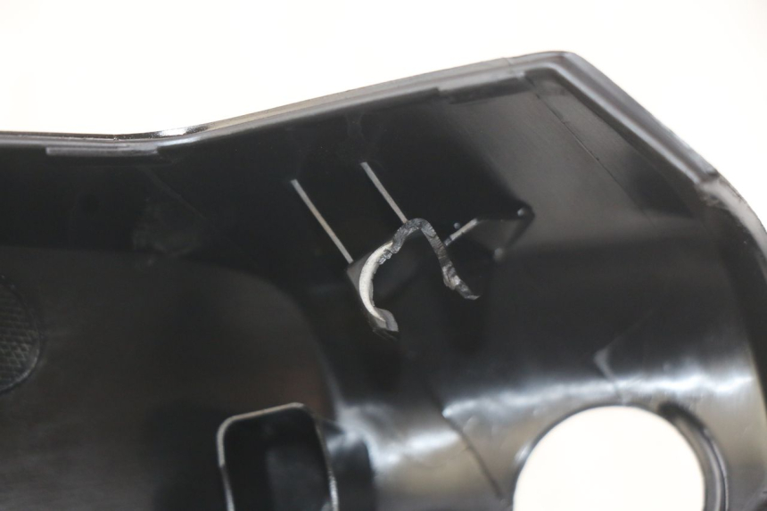 photo de COUVRE GUIDON AVANT MBK SKYCRUISER 125 (2010 - 2013)