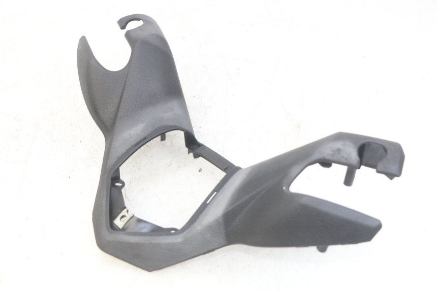 photo de COUVRE GUIDON AVANT MBK SKYCRUISER 125 (2010 - 2013)