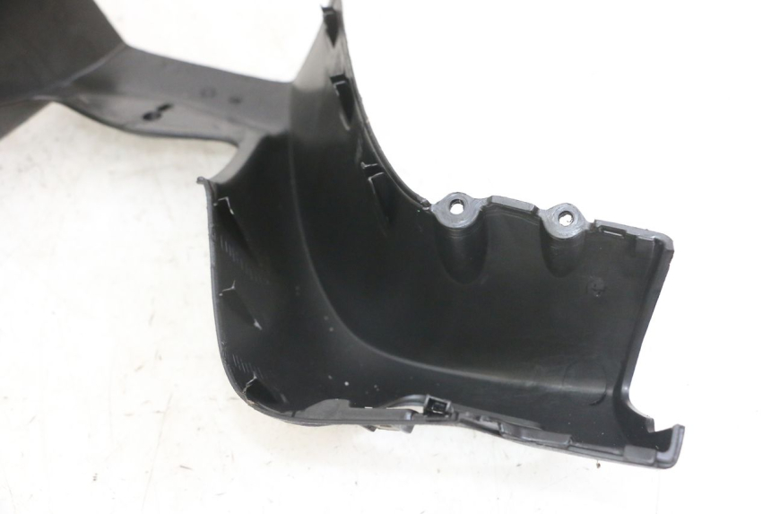 photo de COUVRE GUIDON AVANT PIAGGIO MP3 LT 300 (2010 - 2016)