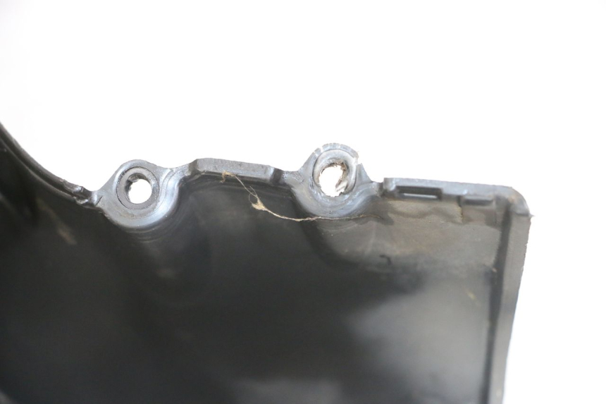 photo de COUVRE GUIDON AVANT PIAGGIO MP3 LT 300 (2010 - 2016) - Points de fixation