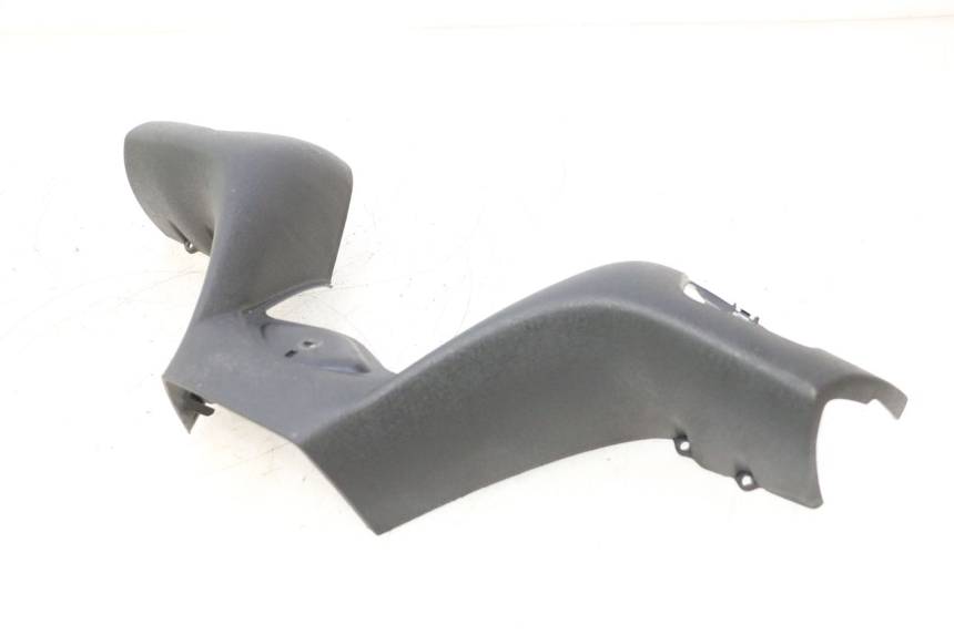 photo de COUVRE GUIDON AVANT PIAGGIO MP3 LT 300 (2010 - 2016) - Zoom état d’usage