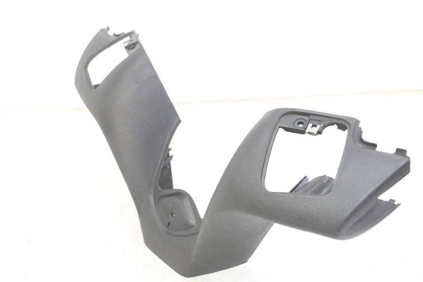 photo de COUVRE GUIDON AVANT PIAGGIO MP3 500 (2011 - 2015)