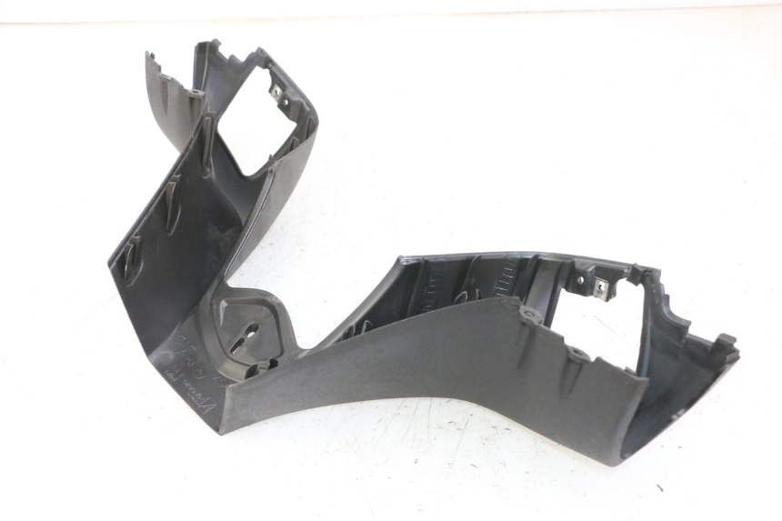 photo de COUVRE GUIDON AVANT PIAGGIO MP3 125 (2006 - 2014)