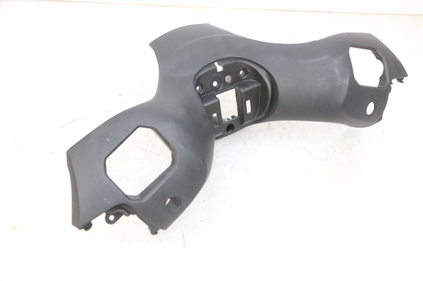 photo de COUVRE GUIDON AVANT PIAGGIO MP3 500 (2016 - 2018) - Marquages et références