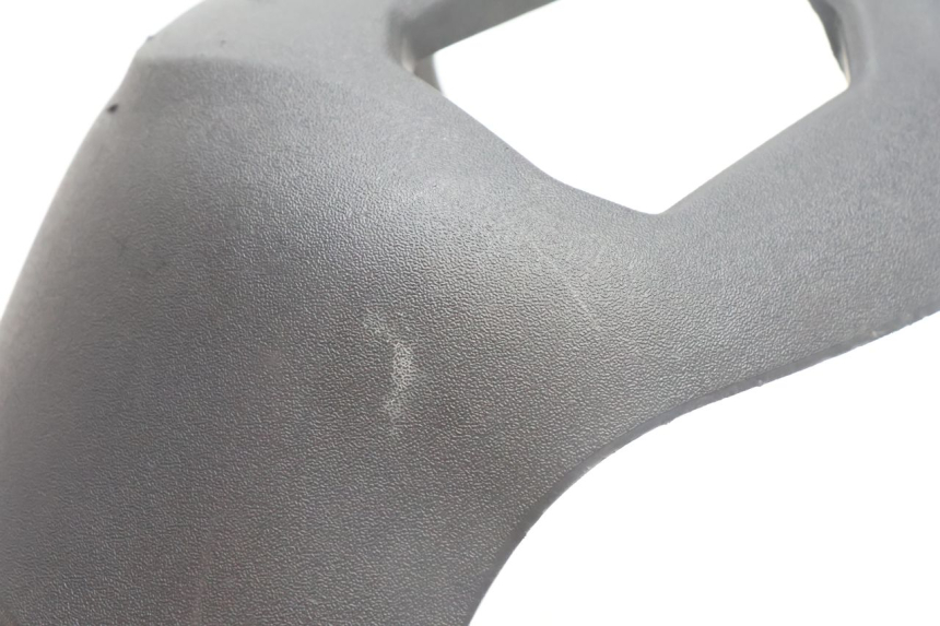 photo de COUVRE GUIDON AVANT PIAGGIO MP3 500 (2016 - 2018) - Autre angle de vue