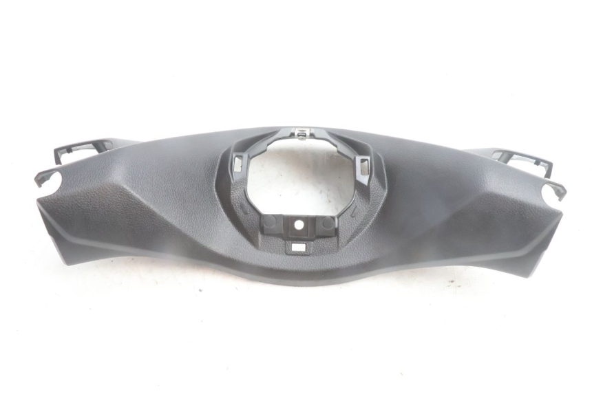 photo de COUVRE GUIDON AVANT YAMAHA N-MAX NMAX 125 (2021 - 2024) - Détail de la pièce