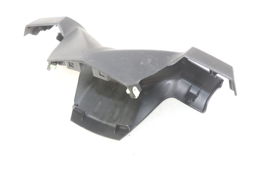 photo de COUVRE GUIDON AVANT PEUGEOT CITYSTAR 125 (2011 - 2017)