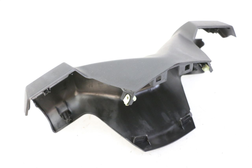 photo de COUVRE GUIDON AVANT PEUGEOT CITYSTAR 125 (2011 - 2017)