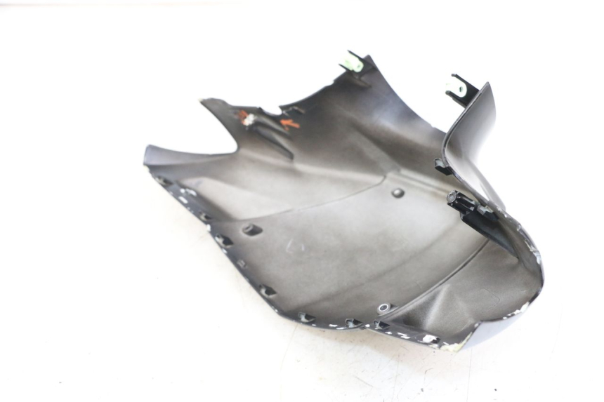 photo de COUVRE GUIDON AVANT PEUGEOT KISBEE 2T 50 (2018 - 2022)