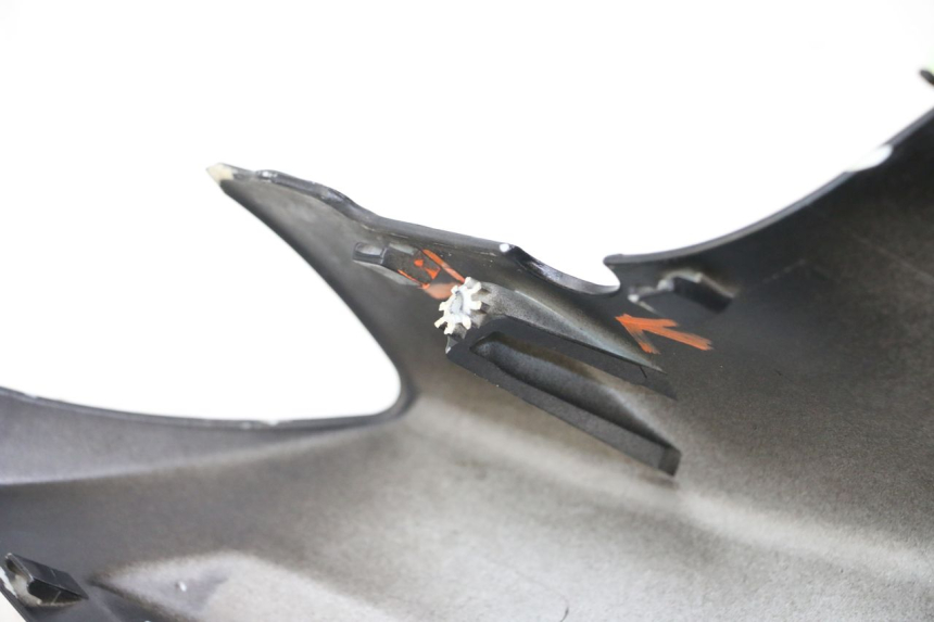 photo de COUVRE GUIDON AVANT PEUGEOT KISBEE 2T 50 (2018 - 2022)