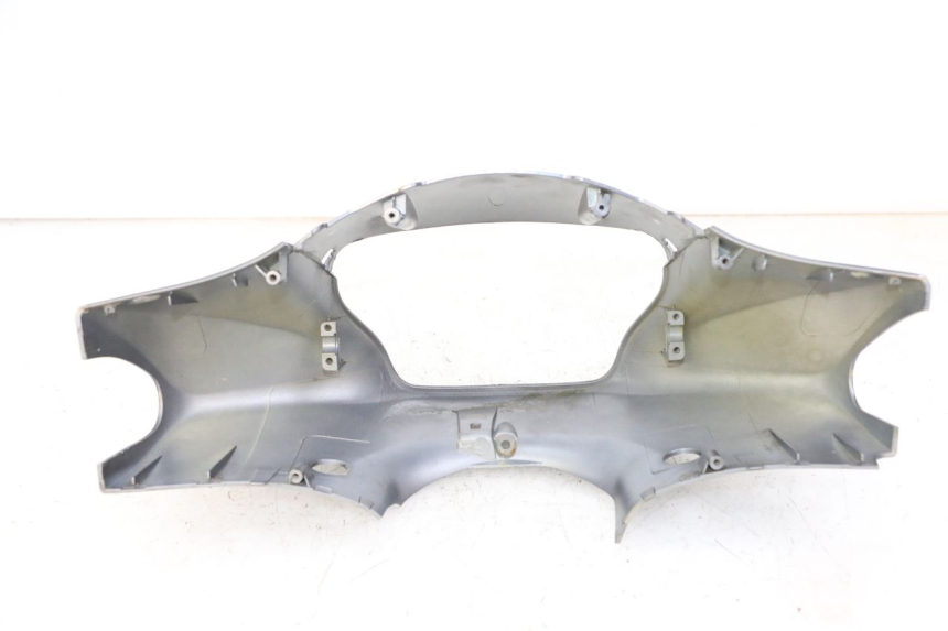 photo de COUVRE GUIDON AVANT PEUGEOT TWEET 4T 50 (2014 - 2019)