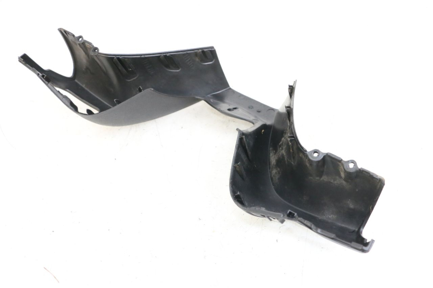 photo de COUVRE GUIDON AVANT PIAGGIO MP3 500 (2011 - 2015)