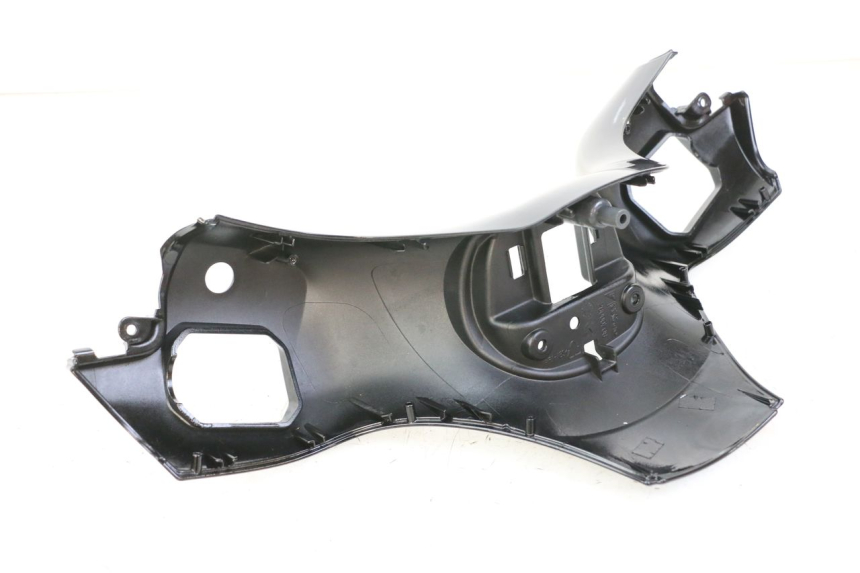photo de COUVRE GUIDON AVANT PIAGGIO MP3 500 (2014 - 2016)