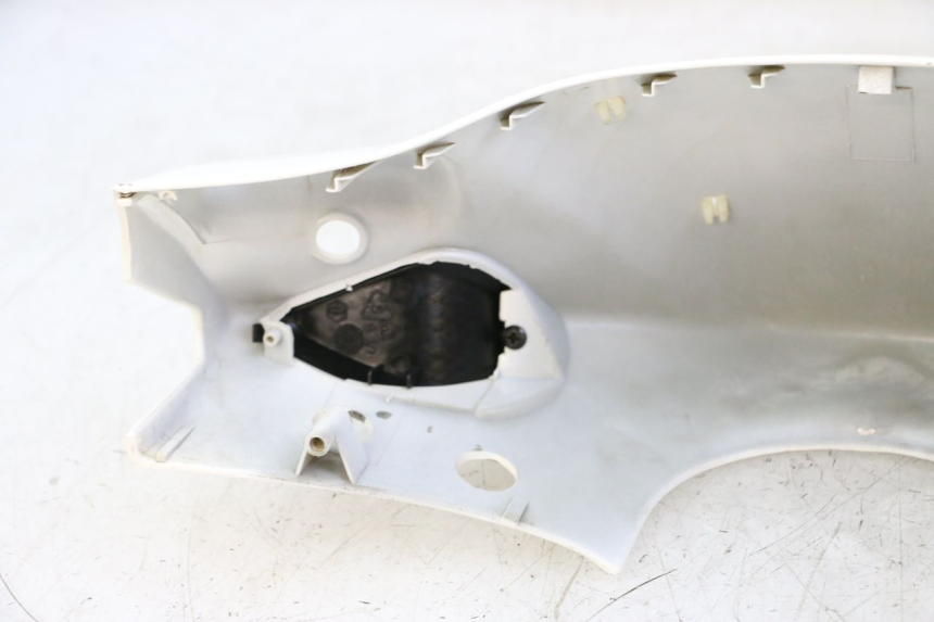 photo de COUVRE GUIDON AVANT PIAGGIO NRG POWER PUREJET 50 (2018 - 2021)