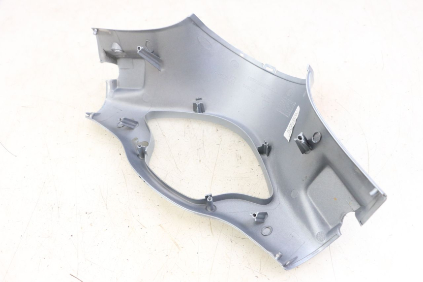 photo de COUVRE GUIDON AVANT PIAGGIO VESPA PRIMAVERA 4T 50 (2021 - 2024)