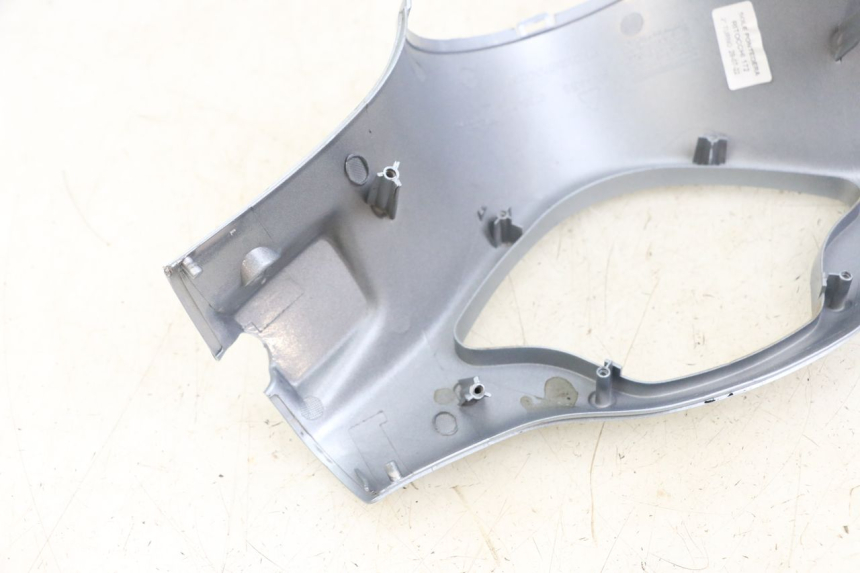 photo de COUVRE GUIDON AVANT PIAGGIO VESPA PRIMAVERA 4T 50 (2021 - 2024)