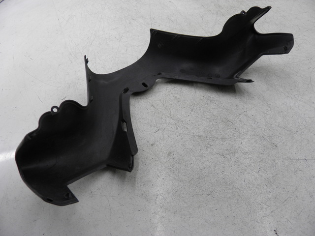 photo de COUVRE GUIDON AVANT PIAGGIO X9 EVOLUTION 500 (2003 - 2005)