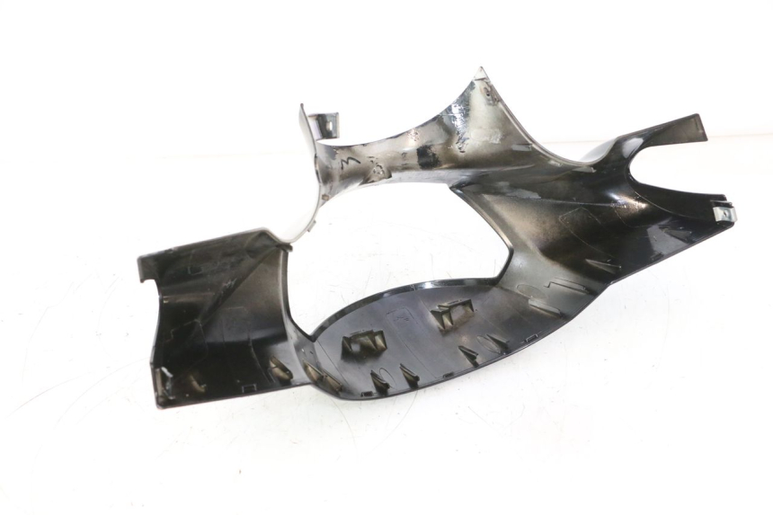 photo de COUVRE GUIDON AVANT JM MOTORS SANTANA 50 (2014 - 2023) - Détails caractéristiques