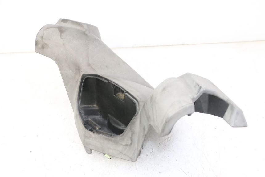 photo de COUVRE GUIDON AVANT PEUGEOT SATELIS COMPRESSOR K15 125 (2006 - 2009)