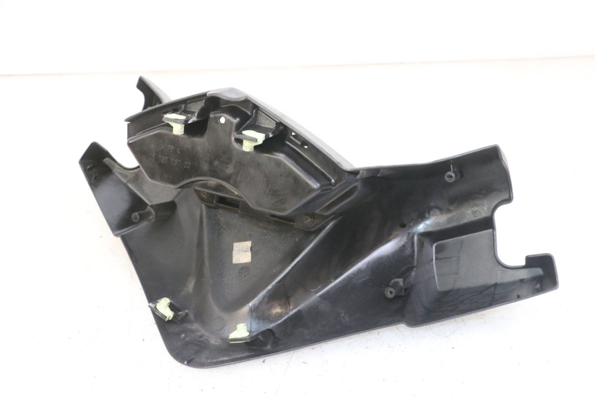 photo de COUVRE GUIDON AVANT PEUGEOT SATELIS COMPRESSOR K15 125 (2006 - 2009)