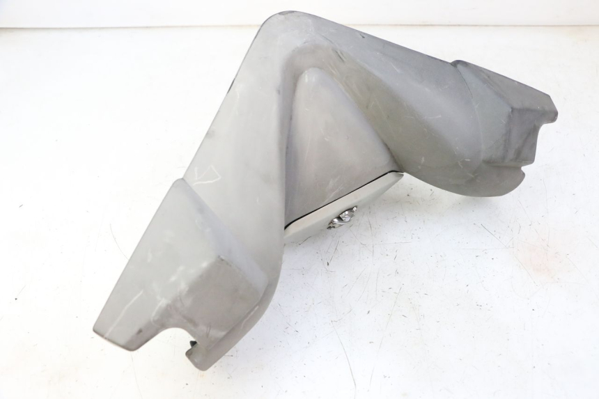 photo de COUVRE GUIDON AVANT PEUGEOT SATELIS 125 (2010 - 2012)