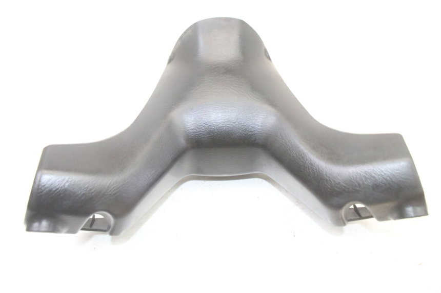 photo de COUVRE GUIDON AVANT SUZUKI BURGMAN 125 (2015 - 2017)
