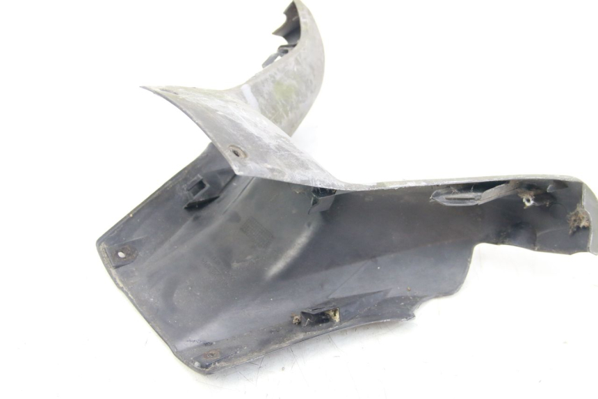 photo de COUVRE GUIDON AVANT SUZUKI UH BURGMAN 125 (2002 - 2006)