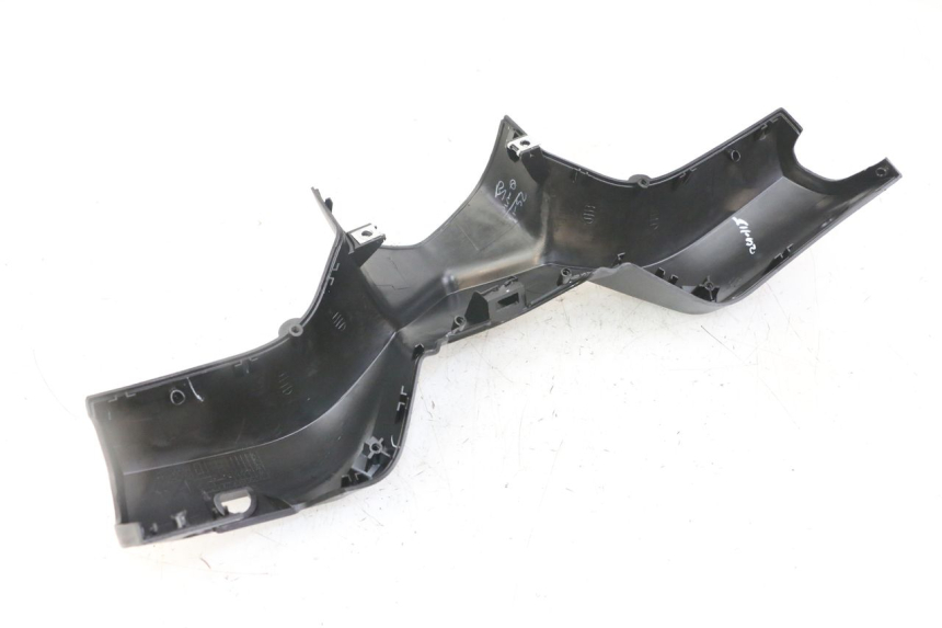 photo de COUVRE GUIDON AVANT APRILIA SXR 50 (2021 - 2023)