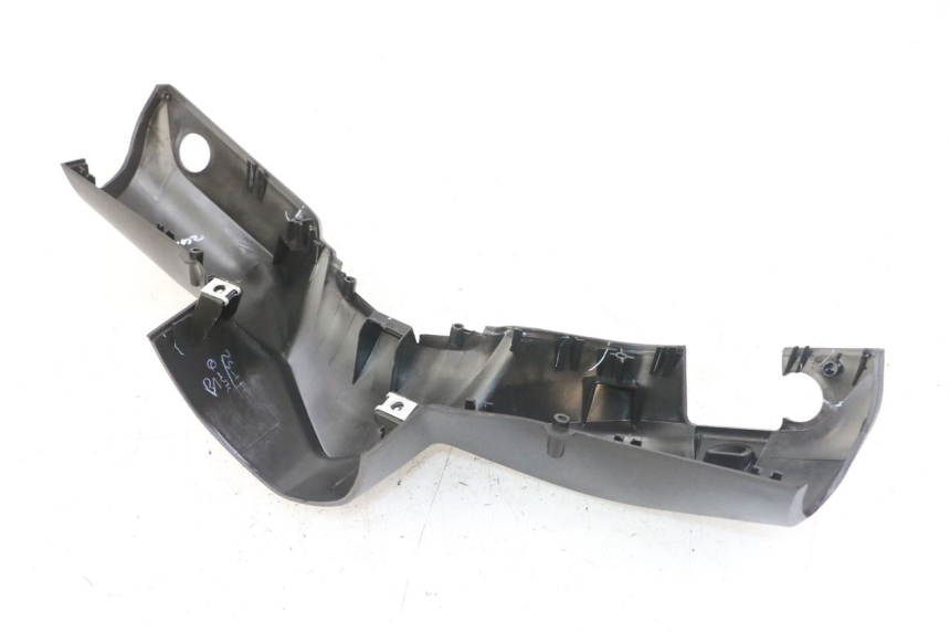 photo de COUVRE GUIDON AVANT APRILIA SXR 50 (2021 - 2023)