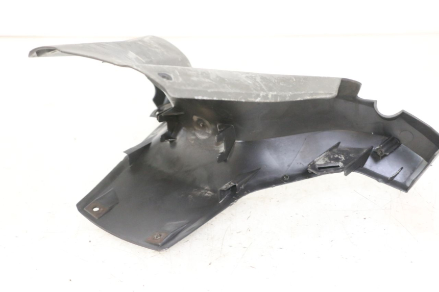 photo de COUVRE GUIDON AVANT SUZUKI UH BURGMAN 125 (2002 - 2006)