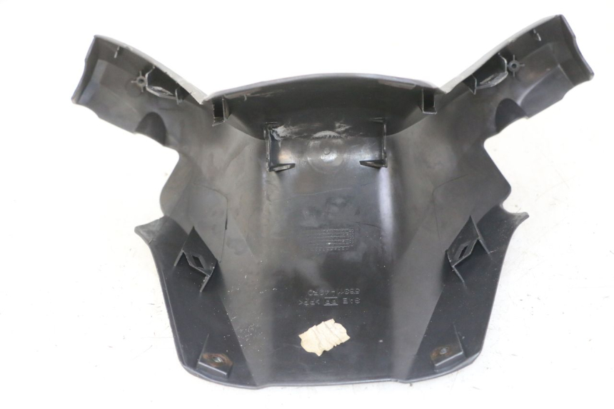 photo de COUVRE GUIDON AVANT SUZUKI UH BURGMAN 125 (2002 - 2006)