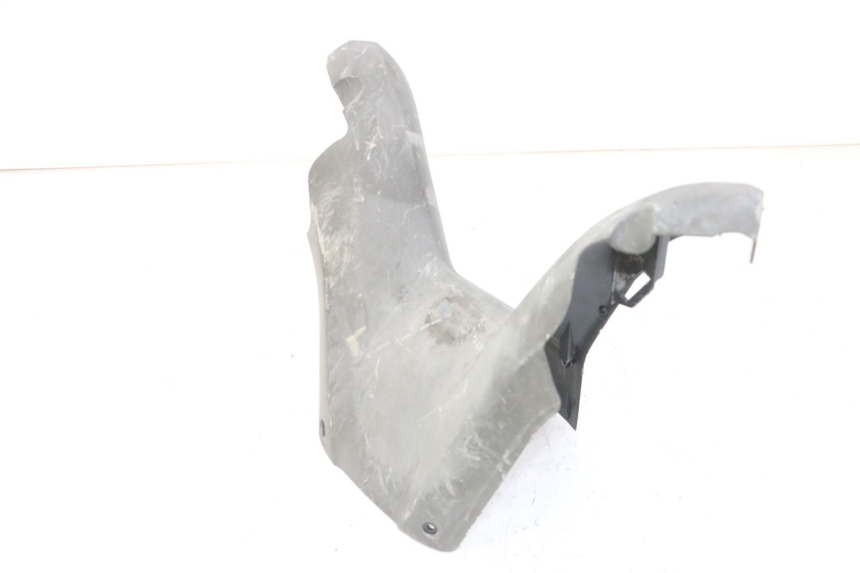 photo de COUVRE GUIDON AVANT SUZUKI UH BURGMAN 125 (2002 - 2006)