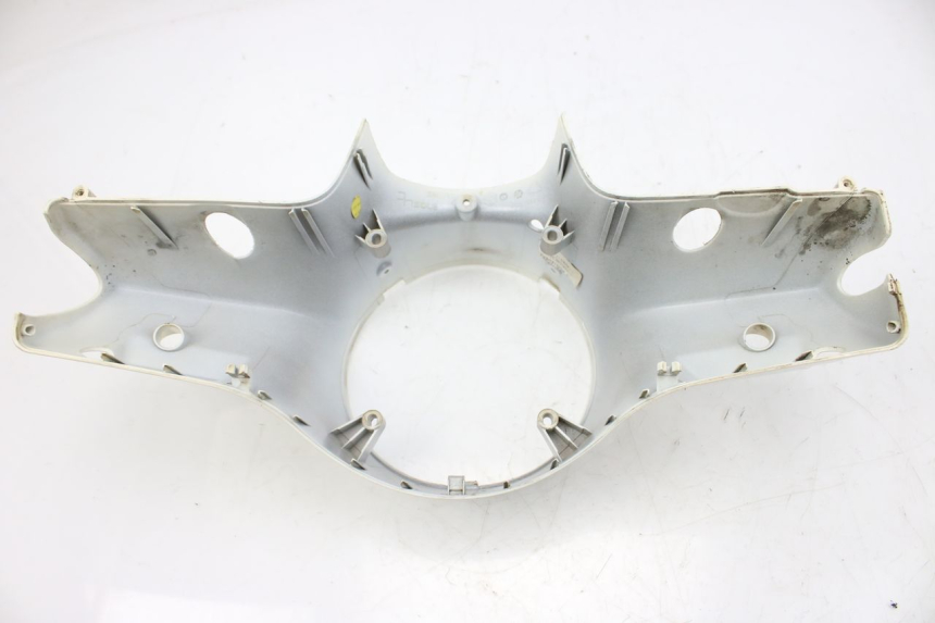 photo de COUVRE GUIDON AVANT PIAGGIO VESPA GTS IGET ABS 125 (2017 - 2023)