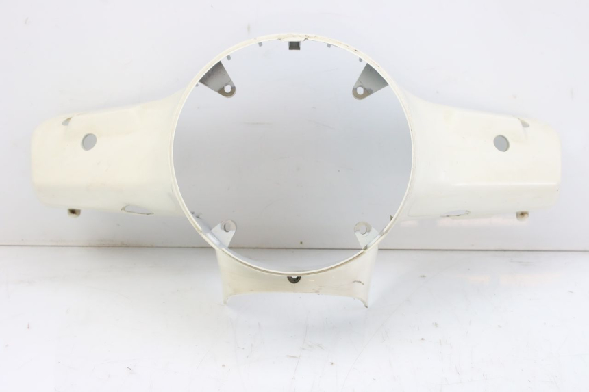 photo de COUVRE GUIDON AVANT PIAGGIO VESPA GTS IGET ABS 125 (2017 - 2023)