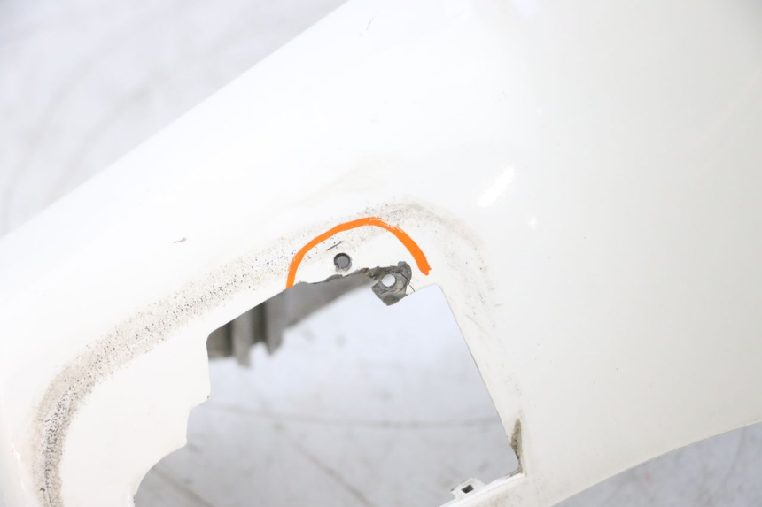 photo de COUVRE GUIDON AVANT PIAGGIO VESPA GTS SUPER IE 125 (2009 - 2016) - Inspection visuelle