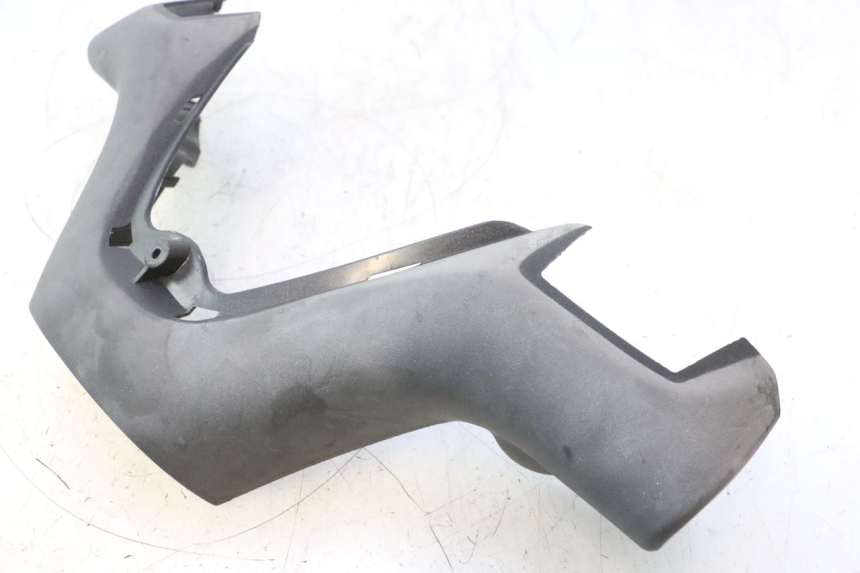 photo de COUVRE GUIDON AVANT PIAGGIO X8 STREET 125 (2006 - 2007) - État de surface