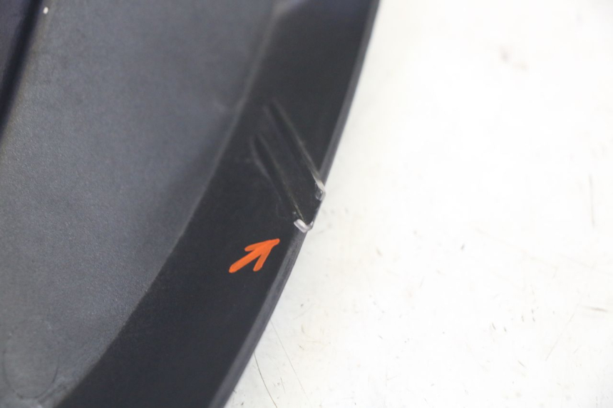 photo de COUVRE GUIDON AVANT PIAGGIO XEVO - X EVO 125 (2007 - 2016) - Points de fixation