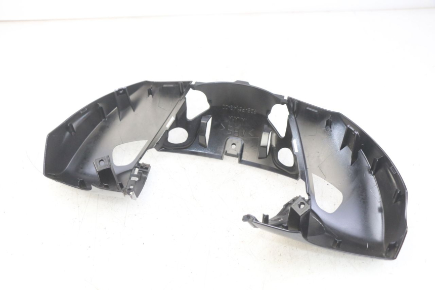 photo de COUVRE GUIDON AVANT YAMAHA HW XENTER 125 (2011 - 2017)