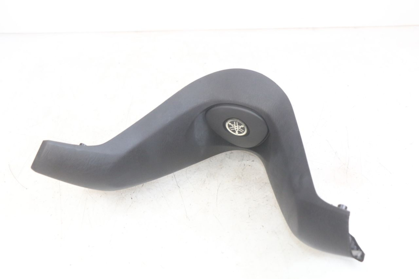 photo de COUVRE GUIDON AVANT YAMAHA YP MAJESTY 400 (2004 - 2008)