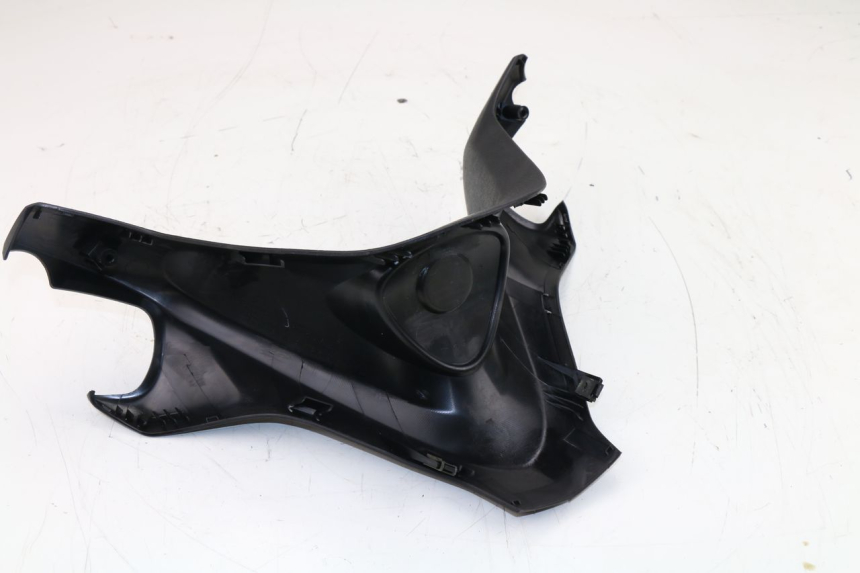 photo de COUVRE GUIDON AVANT YAMAHA YP MAJESTY 400 (2004 - 2008)