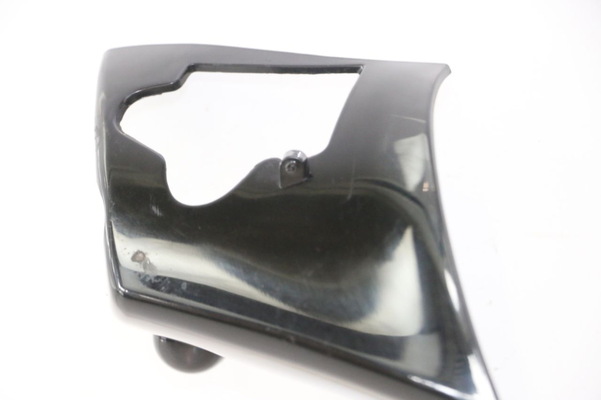 photo de COUVRE GUIDON AVANT PIAGGIO ZIP 4T 50 (2006 - 2017) - Vue rapprochée