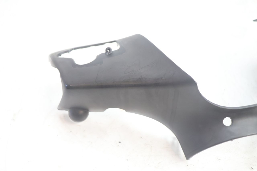 photo de COUVRE GUIDON AVANT PIAGGIO ZIP IGET 4T 50 (2021 - 2023) - Détail de la pièce